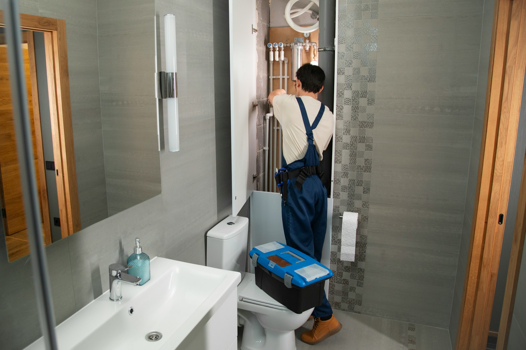 Beispiel: Installateur im Bad